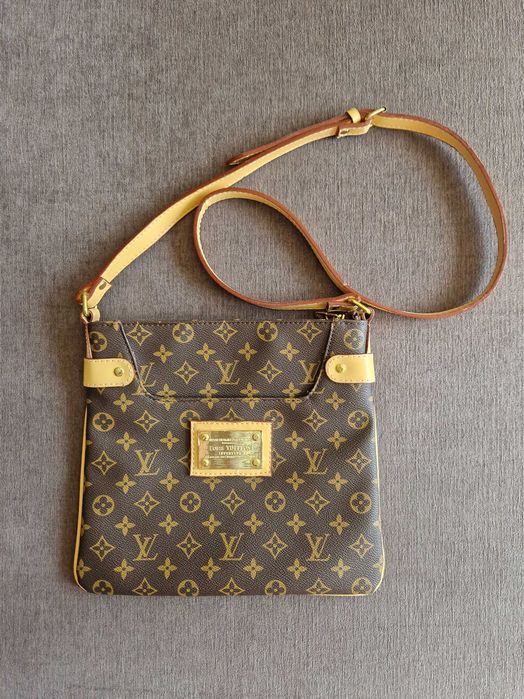 Дамска чанта Louis Vuitton