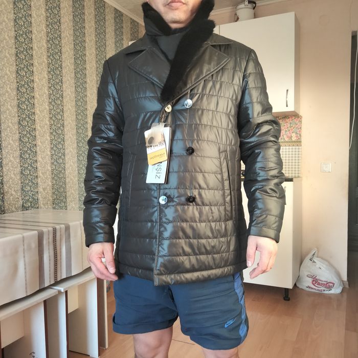 Продам куртку мужскую