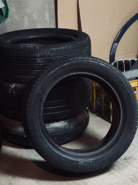 Продам шину 3 шт MICHLIN