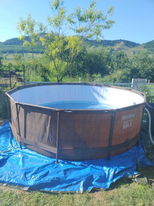 Piscina si pompa Bestway
