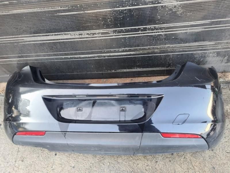 Bara spate spoiler Opel Astra J