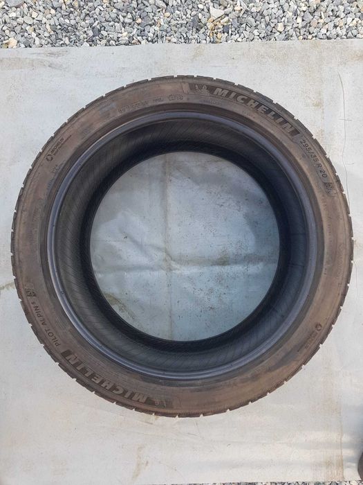 2 anvelope de iarna, Michelin, 295/35/R20, DOT 2023, Pret: 250lei/bucata