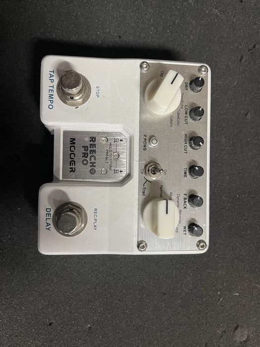 Pedală Delay Mooer Reecho Pro - 6 Moduri, Stereo, Tap Tempo & Looper