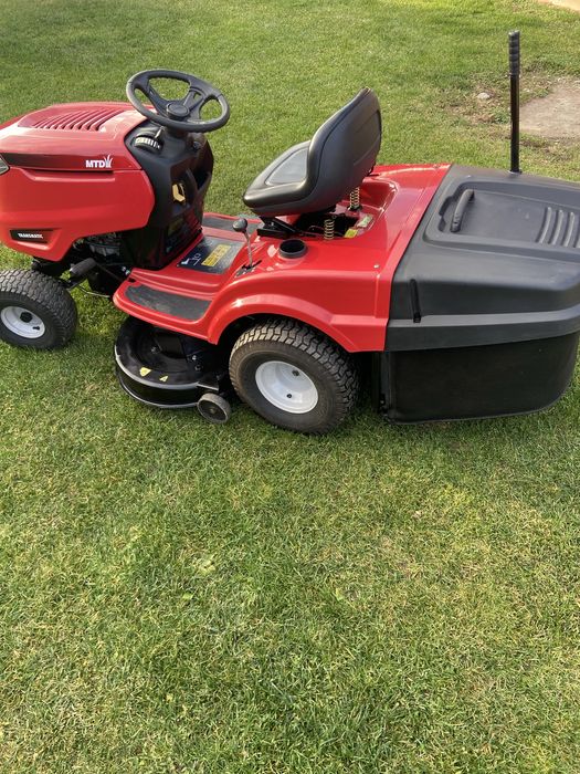 Tractoraș  gazon MTD RN 145