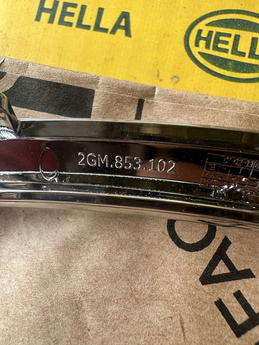 Vw T-cros Оригинален десен хром за халоген Нов