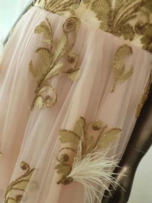 Rochie de seara, din tulle cu dantelă aplicată și fulgi