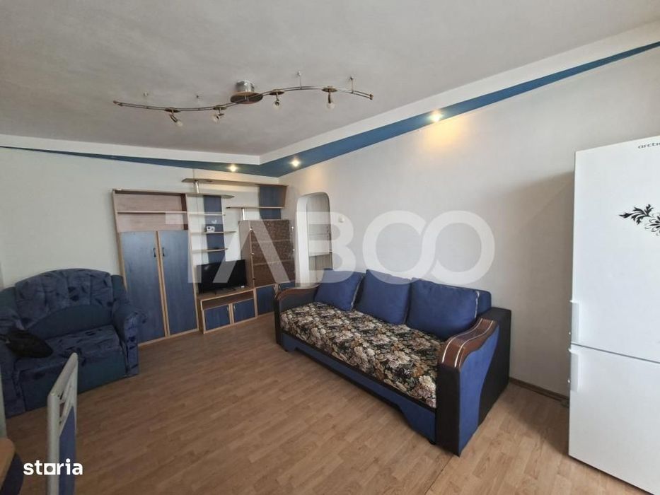 Apartament de vanzare cu 3 camere si balcon Mihai Viteazul numarul 23 — fotografia 3