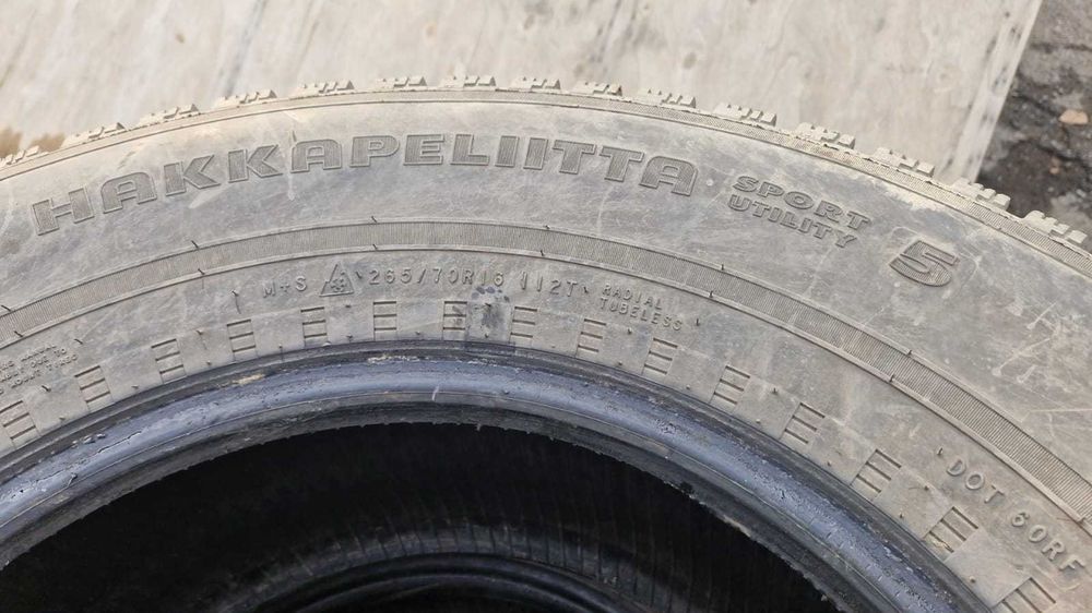 Продам зимние шины.