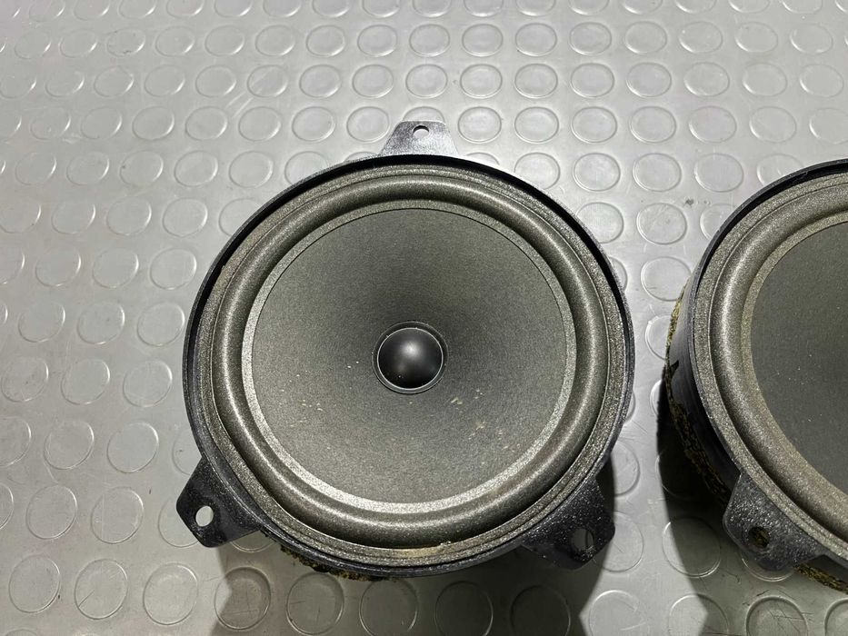 Oригиналните говорители за BMW E46 Седан