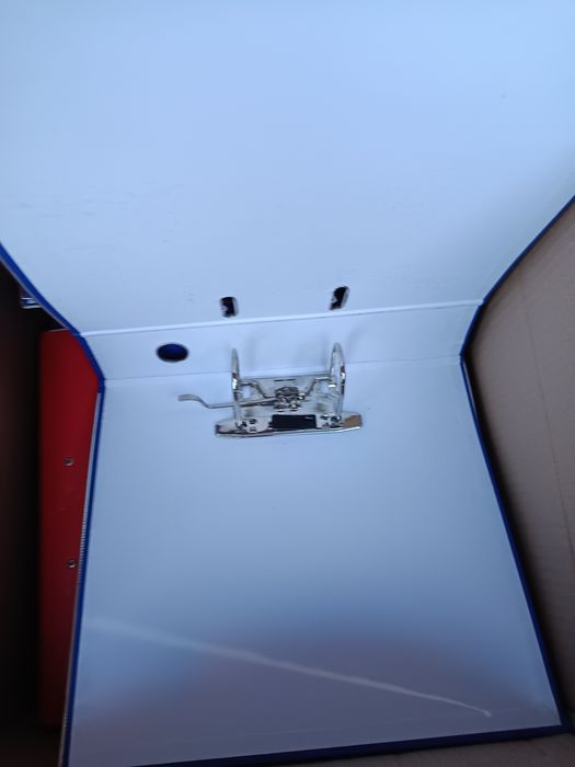 Продавам папки за счетоводен офис