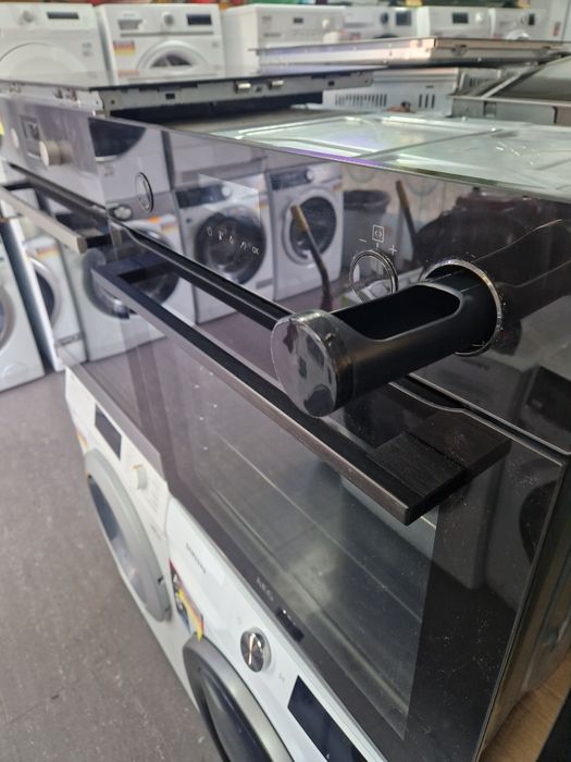 Фурна за вграждане с пара AEG Чисто нова