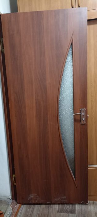 Срочно продаются двери межкомнатные