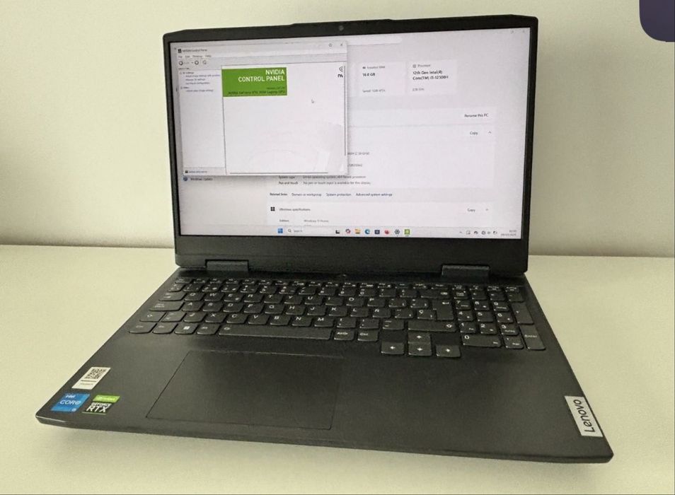 Vand latop sau schimb