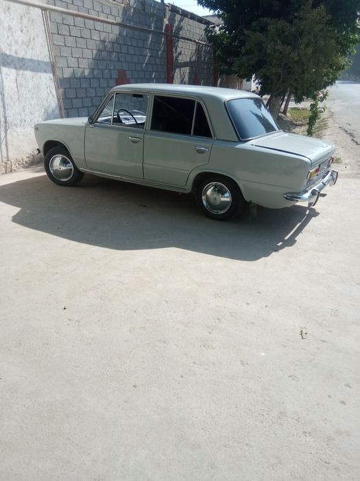 Kalpak sotladi bushni 13razmerda holati yahshi j