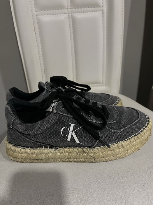 Обувки Calvin Klein, тип еспадрили
