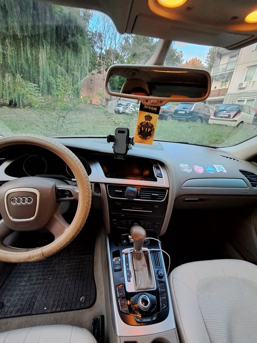 Audi A4 B8 2.0 tdi 2011 automată