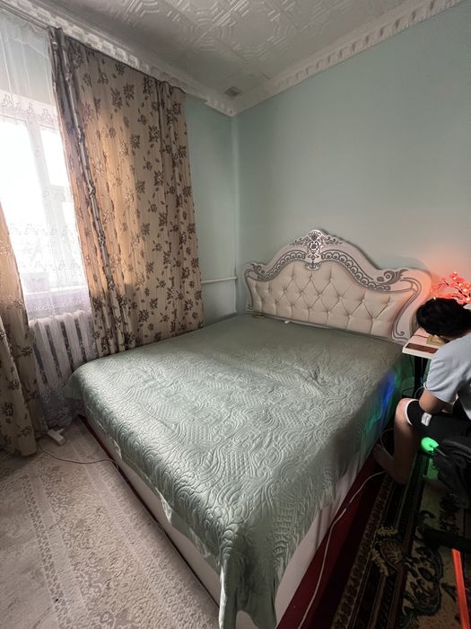 Продается кровать для спальни