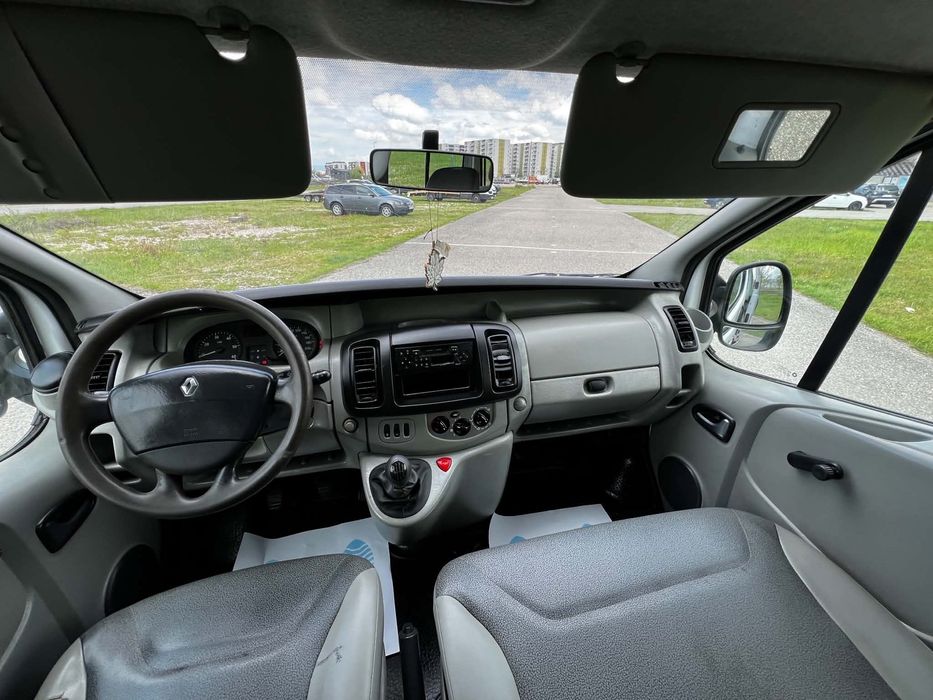 Renault Trafic 8+1 Locuri // Modelul Lung An Fabricatie 12/2005 // Motor 1,9DIESEL !! 220.000 Km