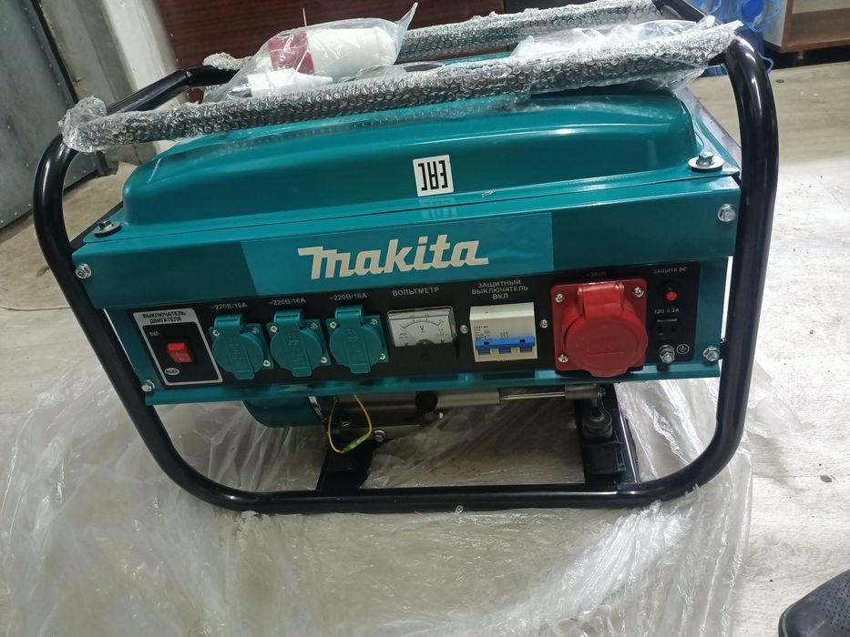 Генератор Макита