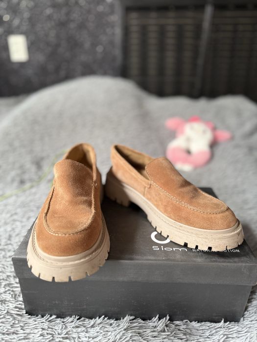 Продаю туфли/зимние/лоферы