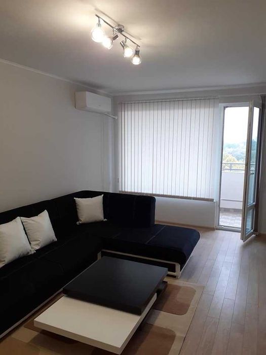 Дава се под наем Двустаен апартамент в Пловдив, Южен - 60 кв.м за 255 € - Снимка #1