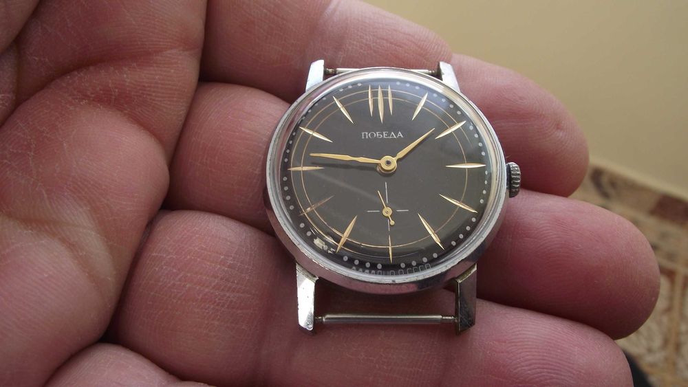 ЧАСОВНИК - ПОБЕДА - 15кам. -- СССР --