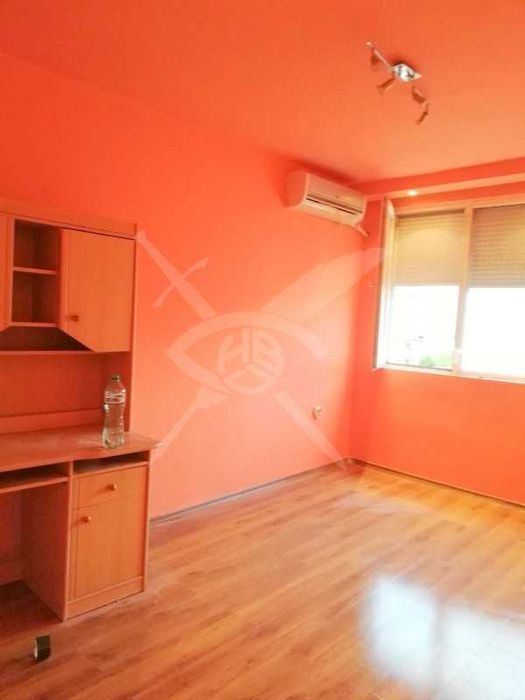 Продава се Двустаен апартамент в Бургас, Зорница - 52 кв.м за 1443 €/кв.м - Снимка #1