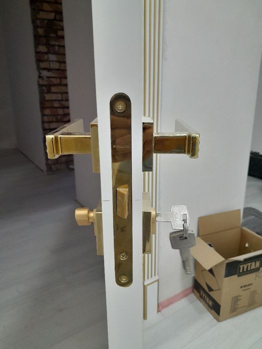 Установка дверей