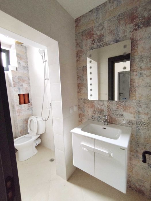 Дава се под наем Офис в Перник, Изток - 78 кв.м за 612 € - Снимка #8