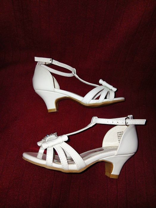 Из Америки, босоножки бренда"Olivia K"