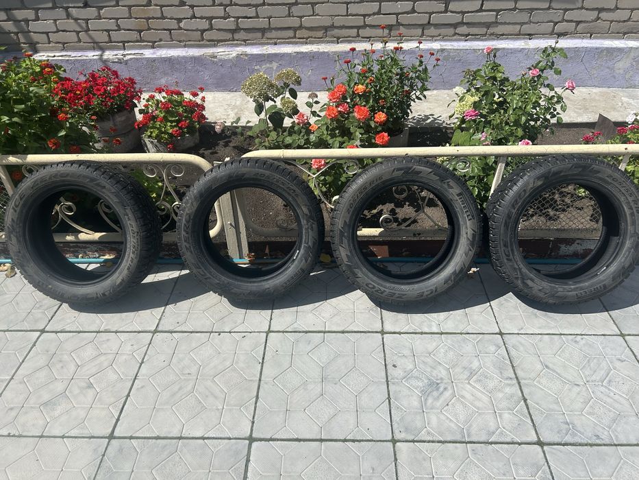 Продам зимние шины
