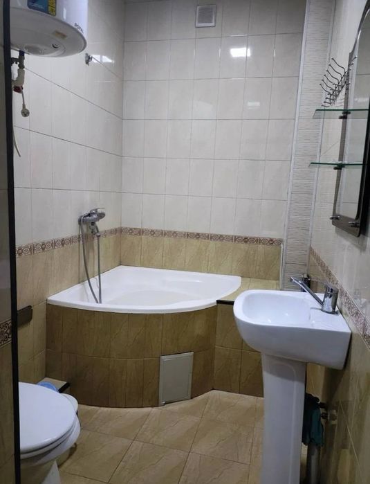 Сдаётся 2х ком, на 2 этаже шарк,Гастроном