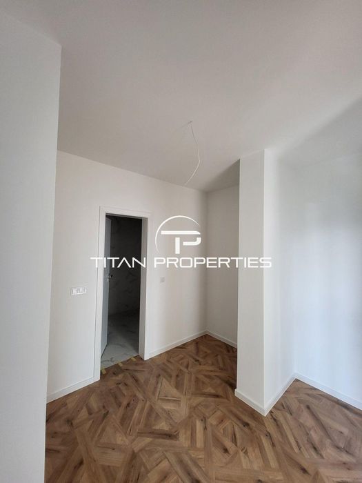 Продава се Четиристаен апартамент в Бургас, Изгрев - 160 кв.м за 1195 €/кв.м - Снимка #5
