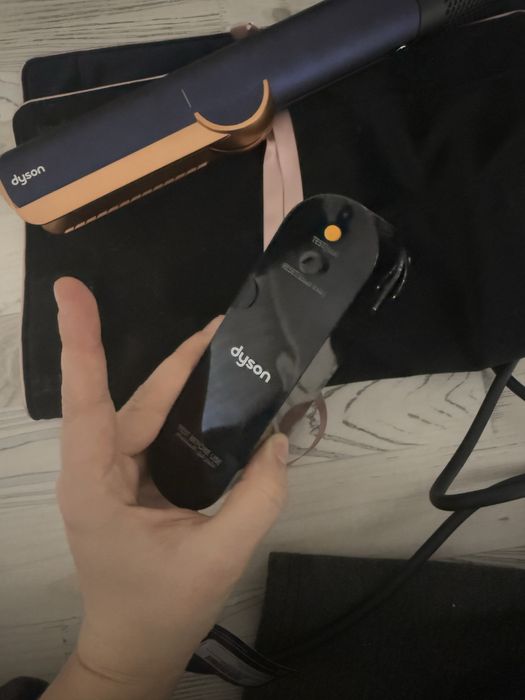 Dyson Airstrait Дайсон фен выпрямитель