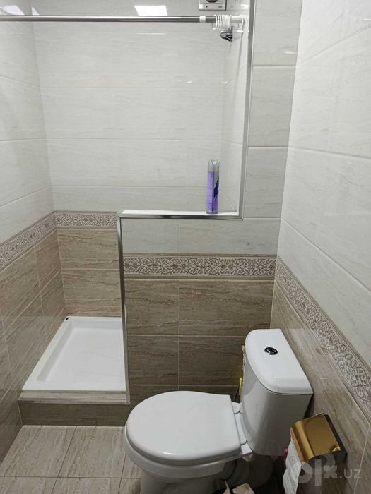 Bodomzorda 65 m² tayyor jihozlangan ofis ijaraga — mebelsiz xarajatsiz