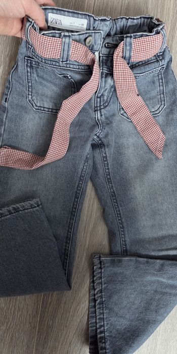 2Perechi blugiZARAde fete,evazati