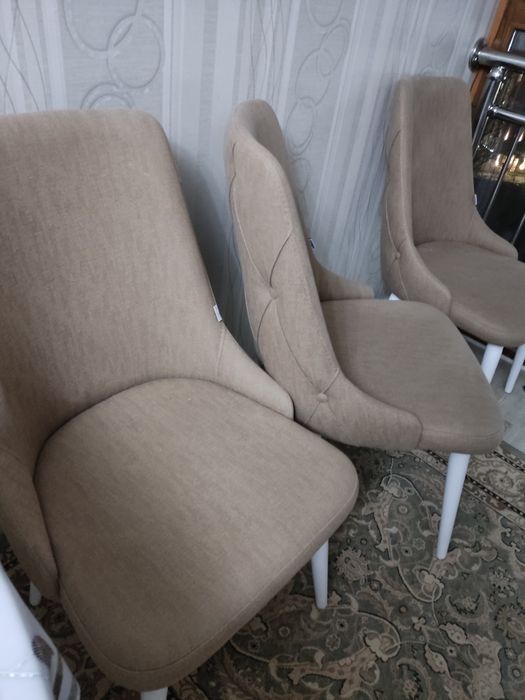 Продам стулья 6 единиц