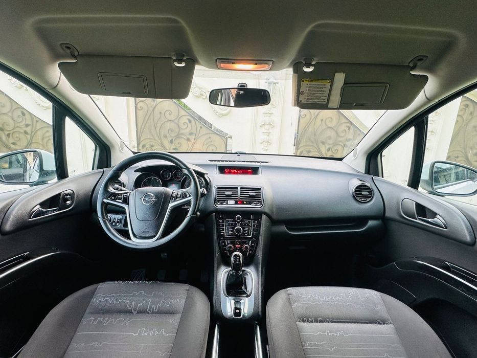 Vând Opel Meriva 2012