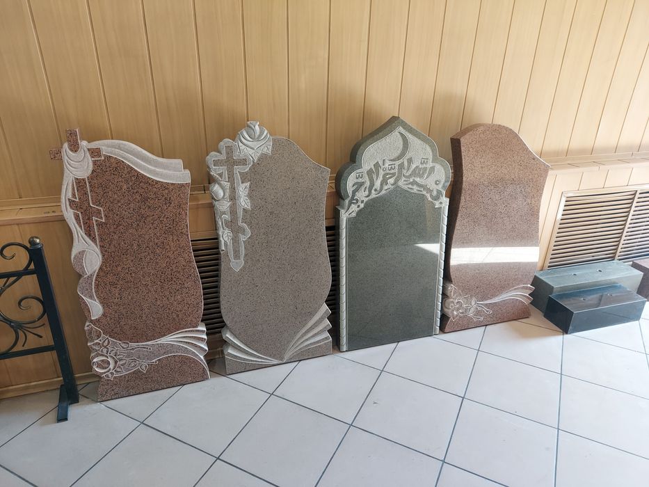 памятники     облогораживание