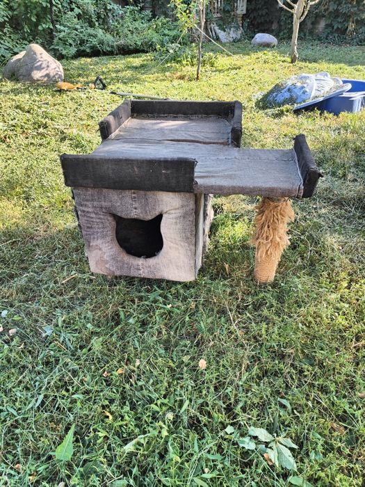 Домик для кошки продам