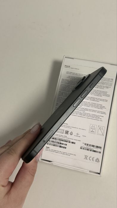 Продам IPhone 15 128 GB 100%