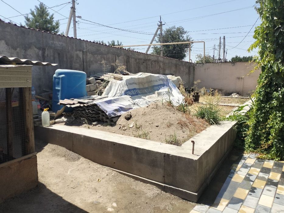 Продам дом . Срочно. Махалля Олмос 35000 у.е за сотку Яшнабадски