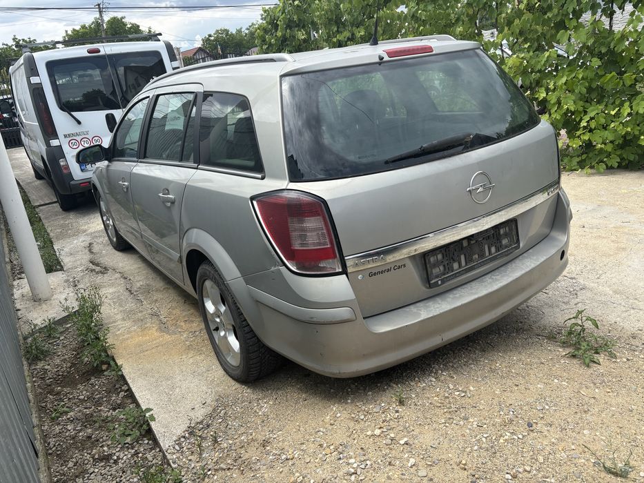 Dezmembrez  opel astra h 1.7 cdti an 2007