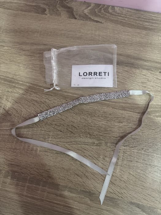 Луксозен сет LORRETI – рокля + колан с пера + choker (като нови)