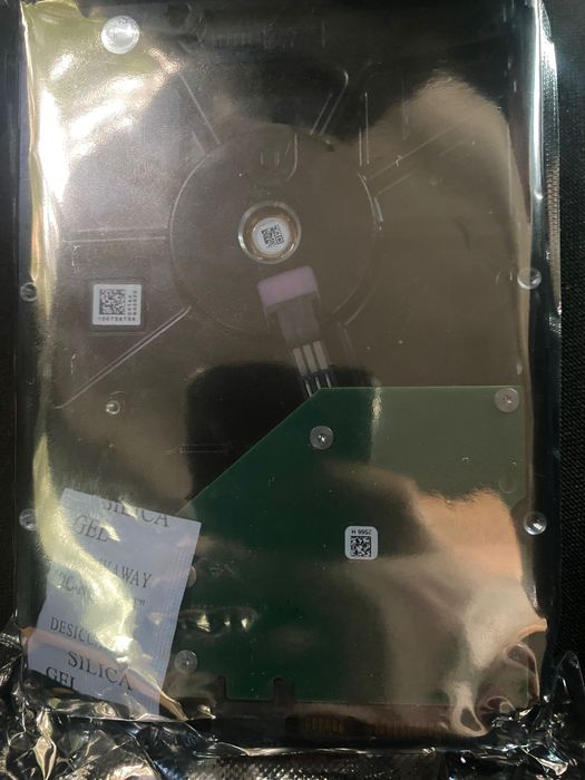 Новый Yangi New Время работы 0 часов   Жёсткий диск  WD Purple 2TB REF