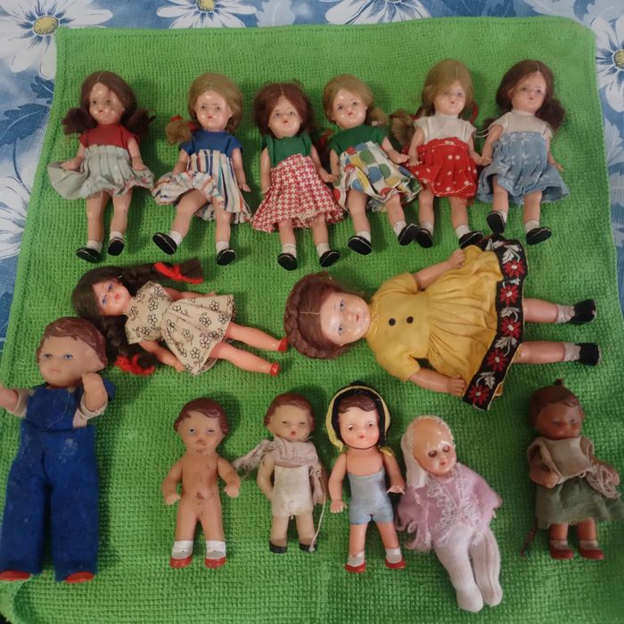Lot papusi plastic