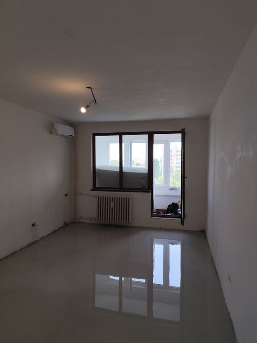 Execut lucrări de construcții interioare și exterioare