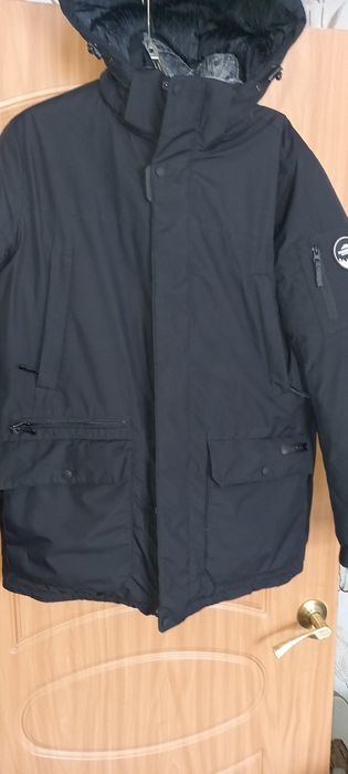 Продам куртку FROMPOLES