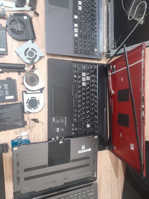 Ноутбук на запчасти