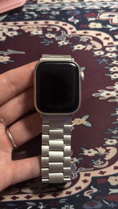Apple Watch Series 9 (GPS), 41 мм, в цвете Starlight